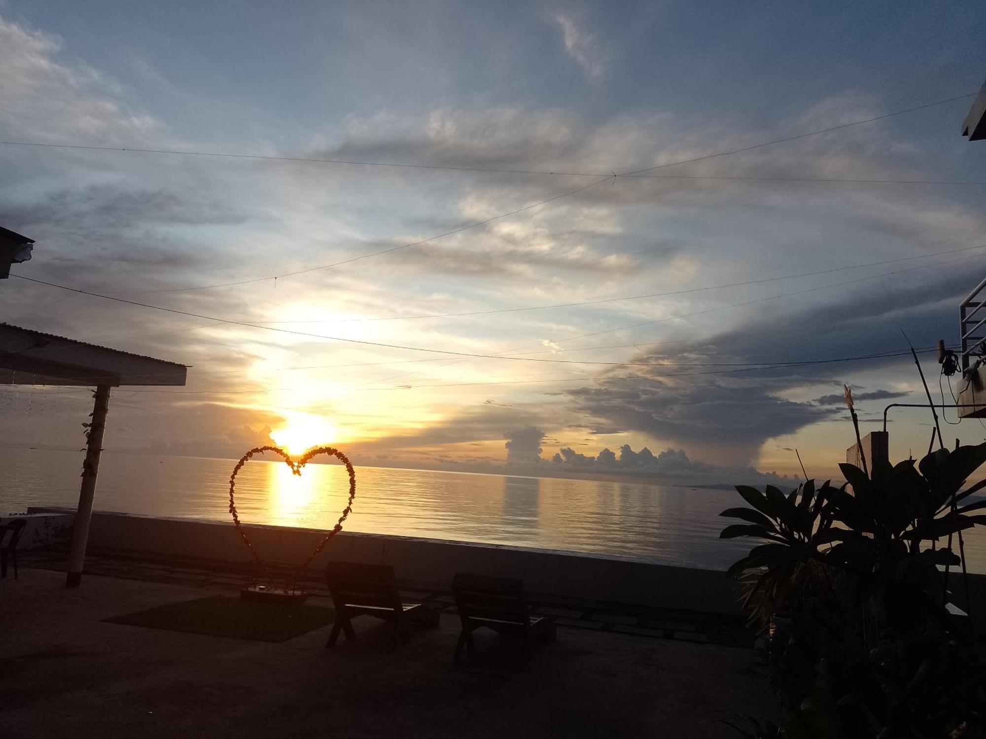 Angler'S Hub & Resort Oslob Exterior photo
